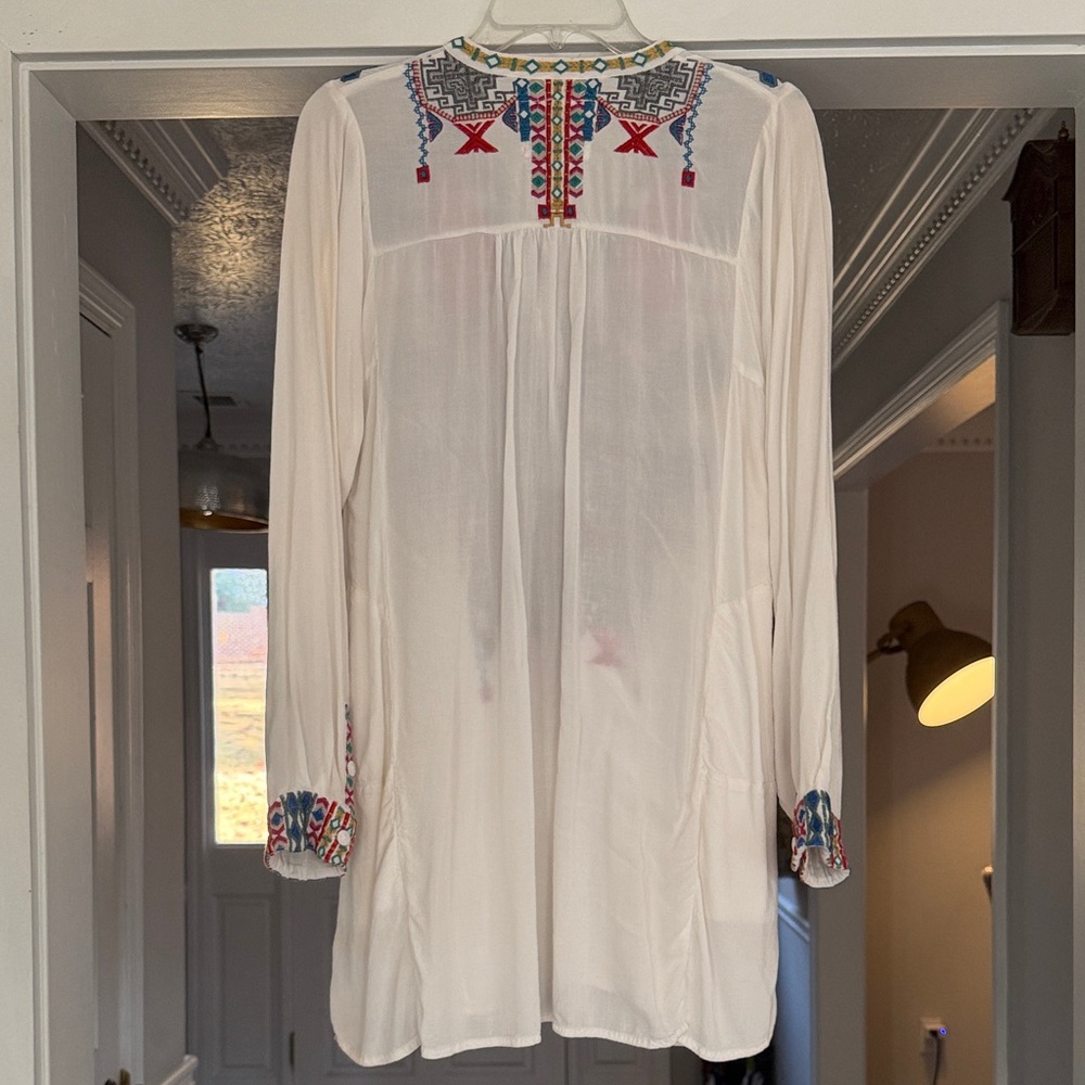 Johnny Was Embroidered Tunic - Picture 7 of 7